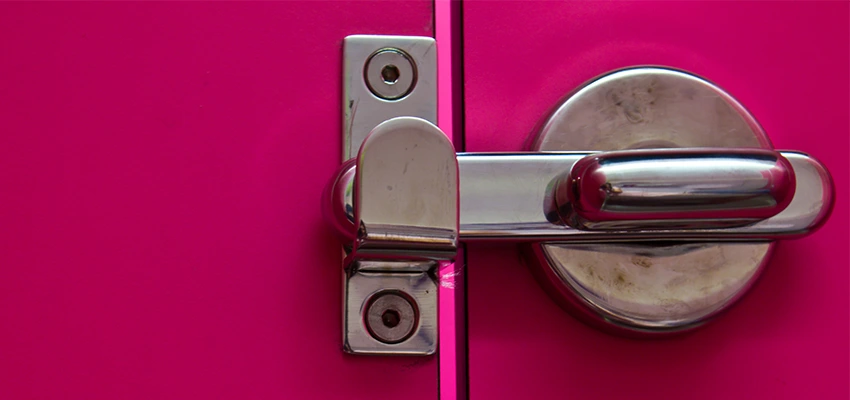 Childproof Gate Lock in Coalinga, California